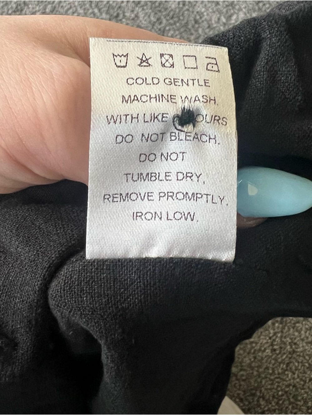Princess Polly Black Sleeveless Top - Picture 6 of 8